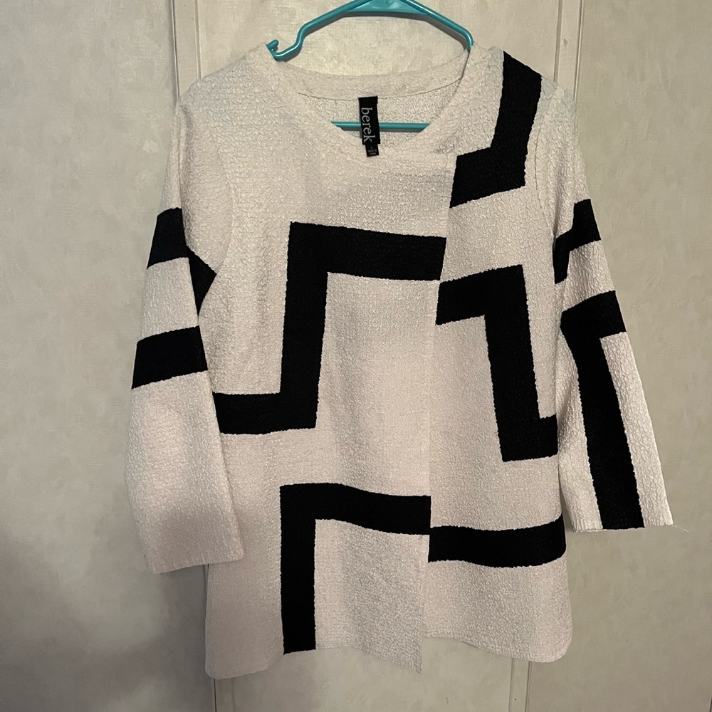 Berek wrap top